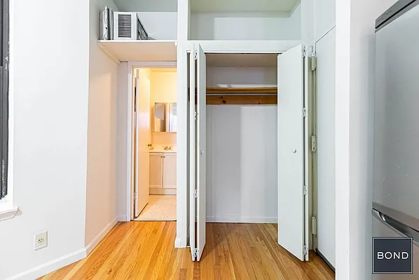 Rented by Bond New York | media 8