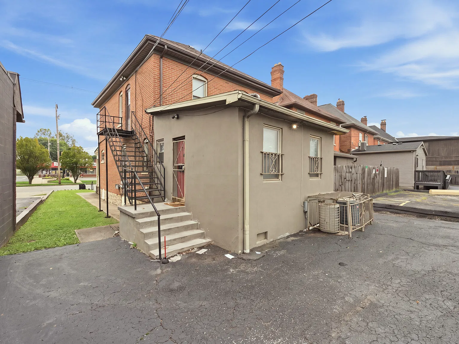 1 bed, 700 sqft, $950 — Photo 2