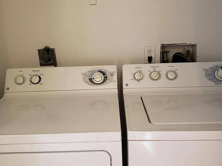 370 Tabor Ave — Photo 8