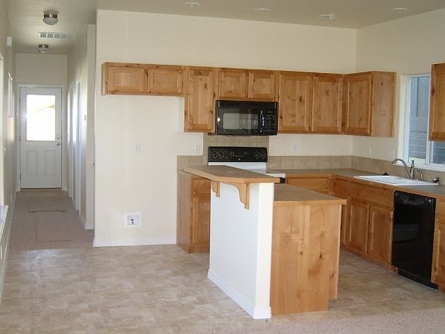 2nd image of 1404 Denver