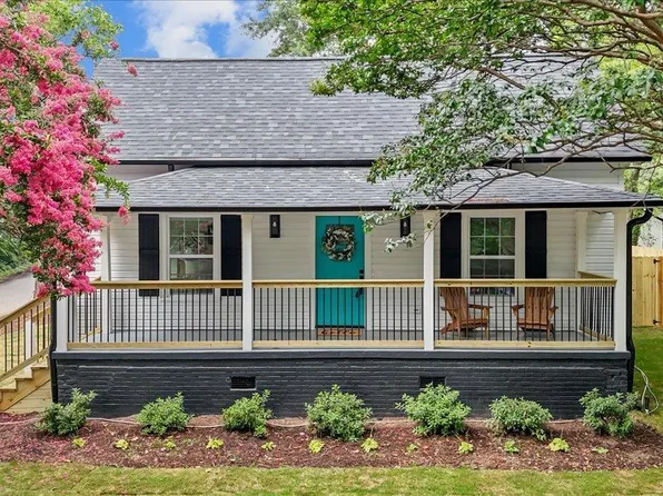 8 Baldwin St, Greenville, SC 29611