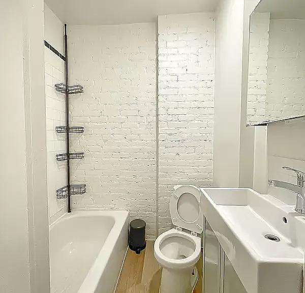 168 Stanton St #1B — Photo 3