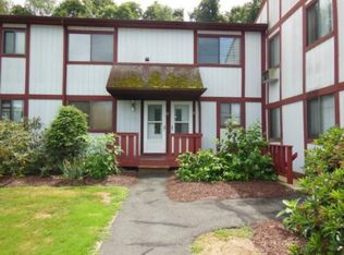 31 Candlelight Dr #4, Danbury, CT 06811