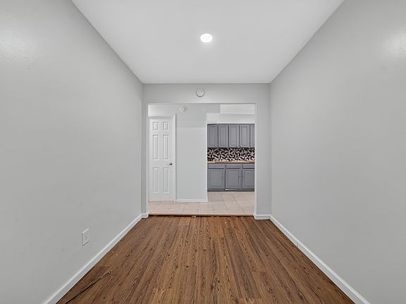 3rd image of 1510 Beach 12th St #2