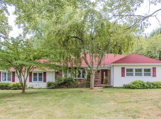 88 Rutledge Dr, Red Bank, NJ 07701