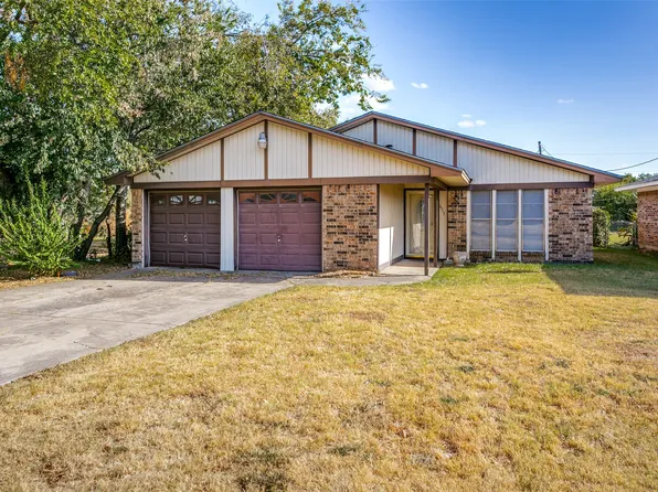 8913 Wilbur St, White Settlement, TX 76108