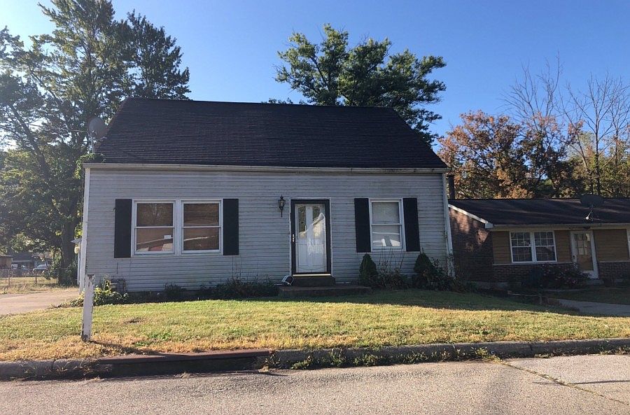 1st image of 2393 Roosevelt Ave