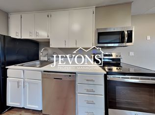 102 Summit Ave N APT 11, Kent, WA 98030