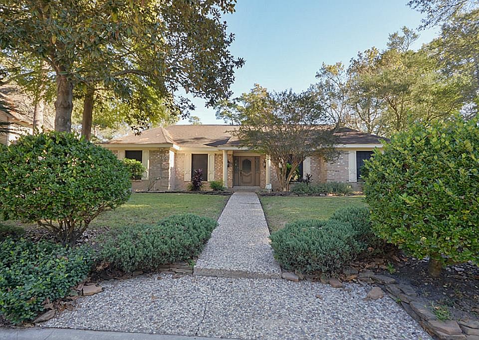 1st image of 3711 Wildwood Ridge Dr