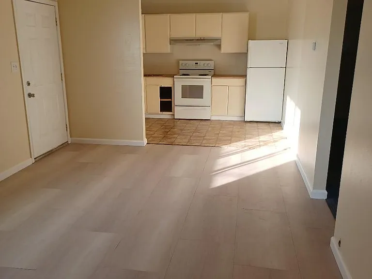 420 Lee St #1 — Photo 1