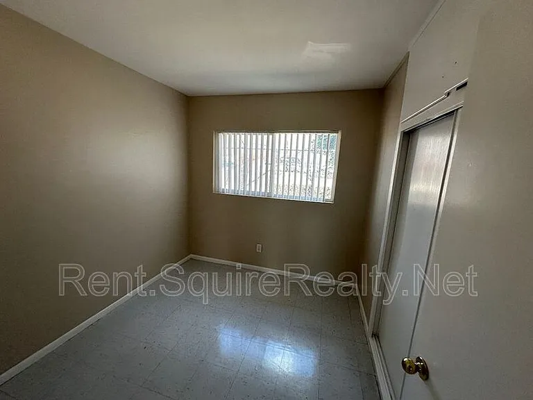 936 W Foothill Blvd #12 — Photo 10