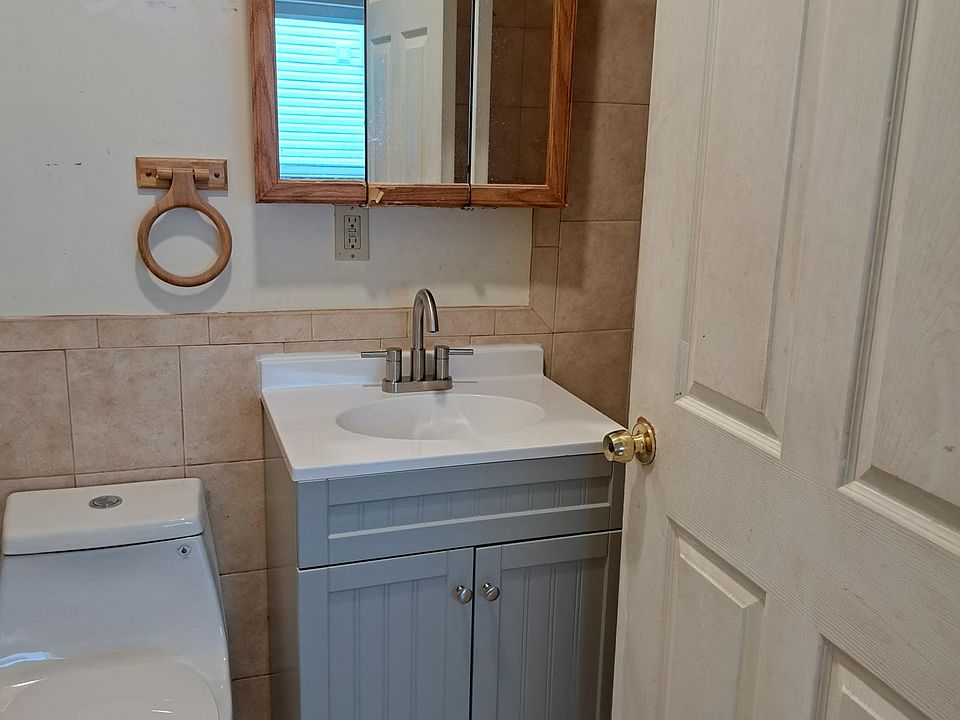1st image of 3638 Palmer Ave Floor 1