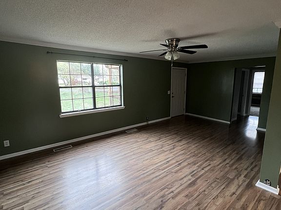 5th image of 504 Frieda Dr
