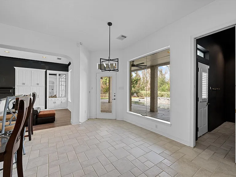 15318 Beecham Dr — Photo 13