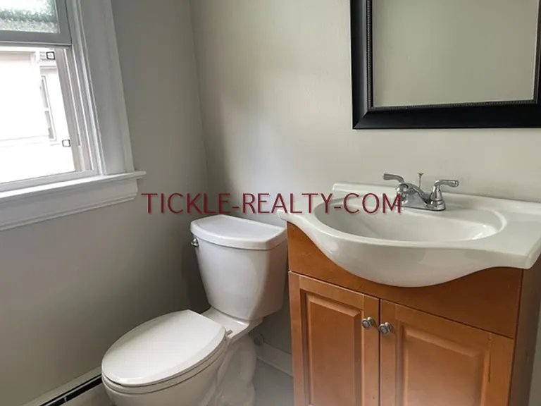 681 Averill Ave. — Photo 6