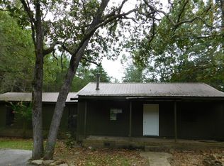 1777 N Fox Hunter Rd, Fayetteville, AR 72701