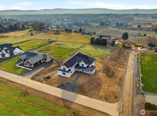 659 Friedline Rd, Yakima, WA 98908