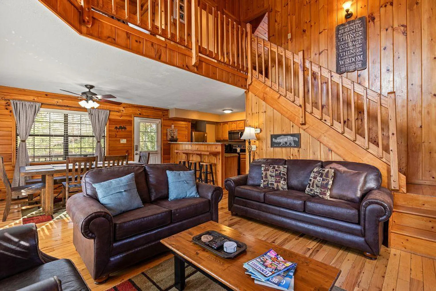2 bed, 2.0 bath, 1323 sqft, $3,805 — Photo 4