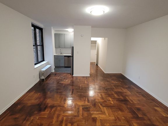 2nd image of 1151 Brighton Beach Ave #Gb