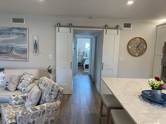 5th image of 1100 Gulf Shore Blvd N APT 307