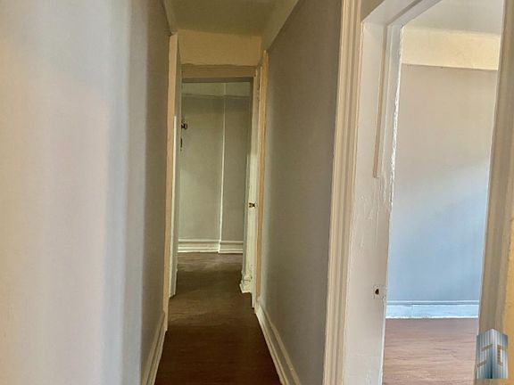 5th image of 540 Ocean Ave #1J