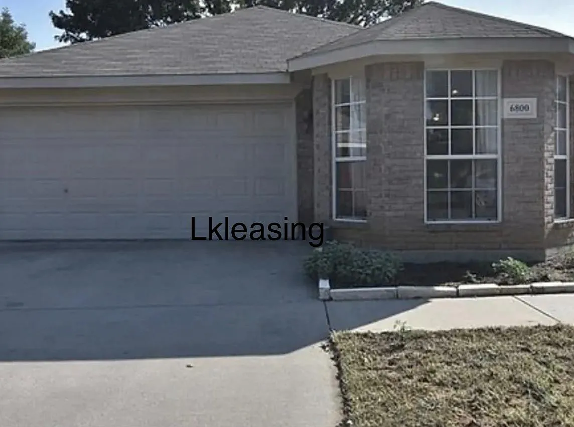 3 bed, 1433 sqft, $1,950 — Photo 1