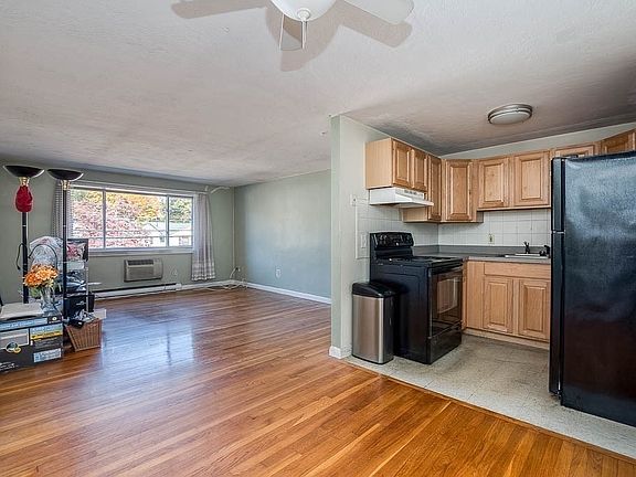 2nd image of 255 Elm St APT 301