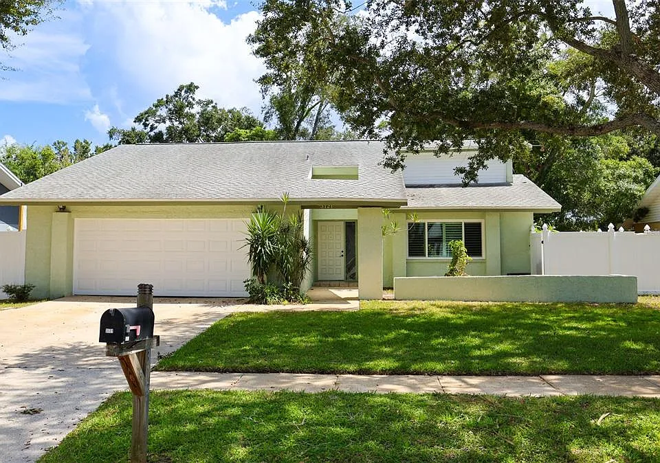 3121 Bordeaux Ln
