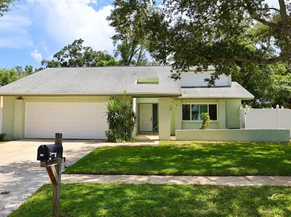 3121 Bordeaux Ln, Clearwater, FL 33759