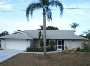 8 Bunker Ct, Rotonda West, FL 33947