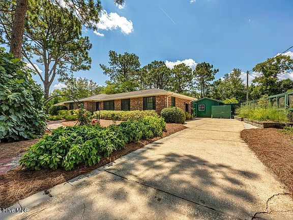 4th image of 521 Baytree Road