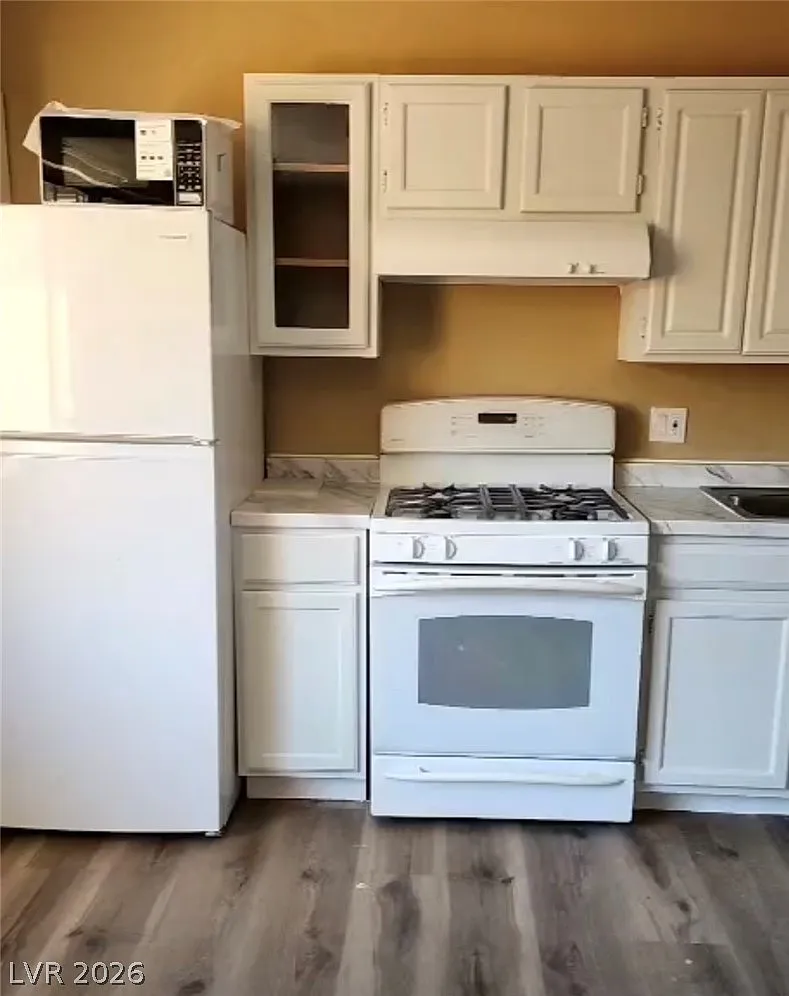 1 bed, 1904 sqft, $1,350 — Photo 2