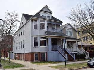 1901 W Larchmont Ave #1, Chicago, IL 60613