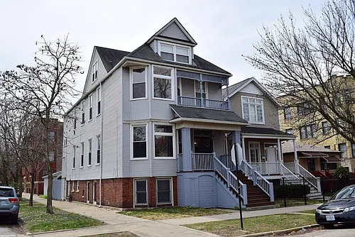 1901 W Larchmont Ave #1 Photo 1