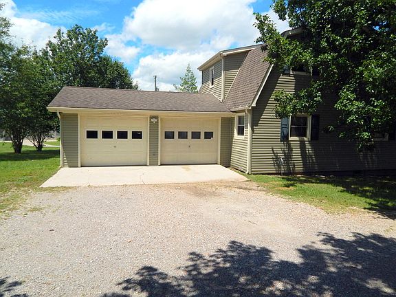 4th image of 131 Michael Ln