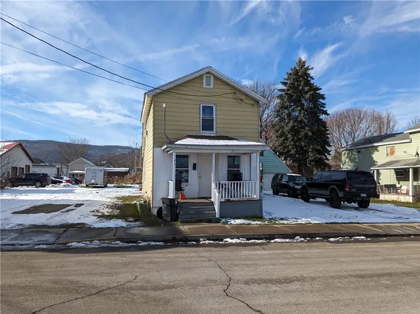 15 Pearl St, Bradford, PA 16701