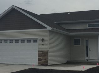 7411 20th St S, Fargo, ND 58104