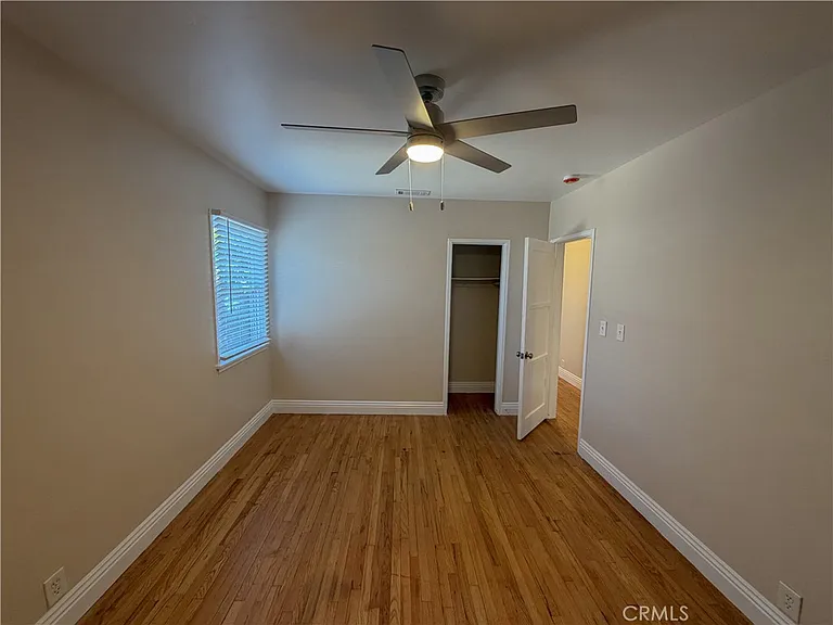 126 S Batavia St — Photo 14