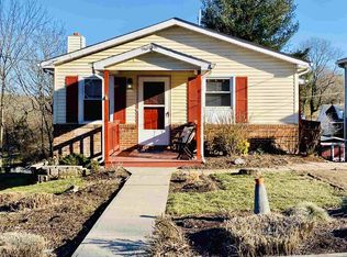 629 B St, Staunton, VA 24401