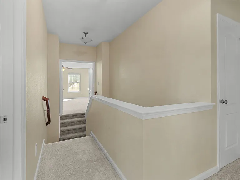 729 Creekwood Dr — Photo 20