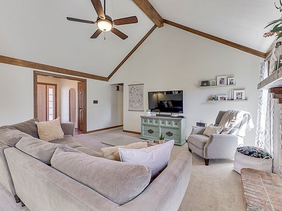5th image of 8341 Gallant Fox Dr