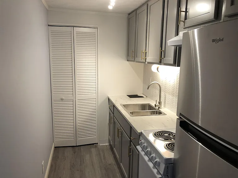 910 Northernview St #11 — Photo 1