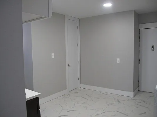 Rented by Delmark Realty LLC | media 5