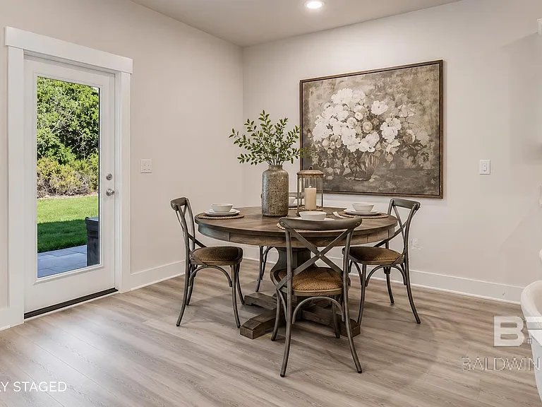 420 Parkerman Ave — Photo 8