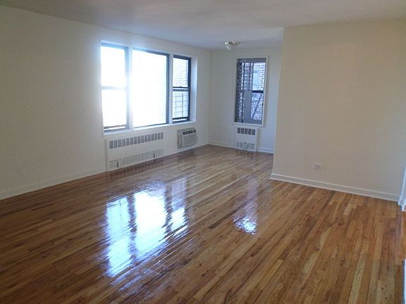 2nd image of 3515 Leverich St APT 207