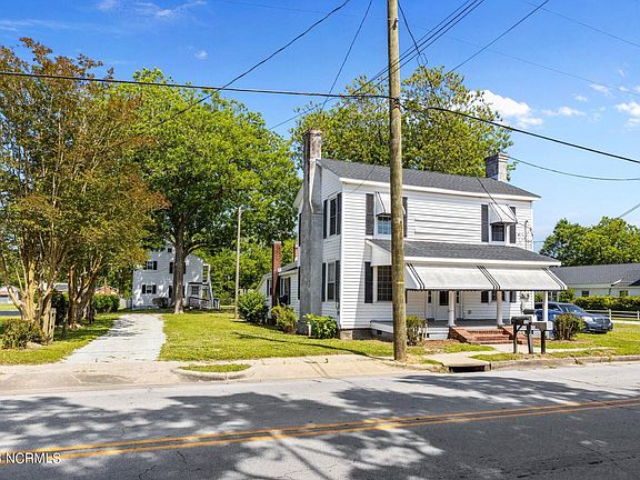 3rd image of 128 Chatham Street