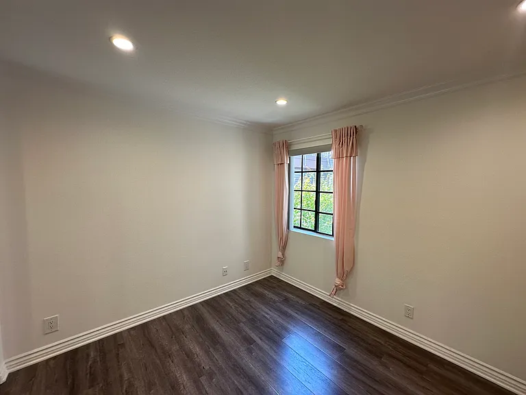 248 W Loraine St #201 — Photo 35