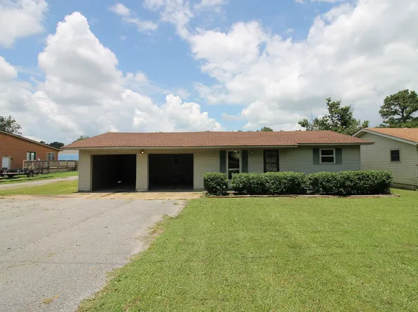 1301 Roberts Dr, Paragould, AR 72450