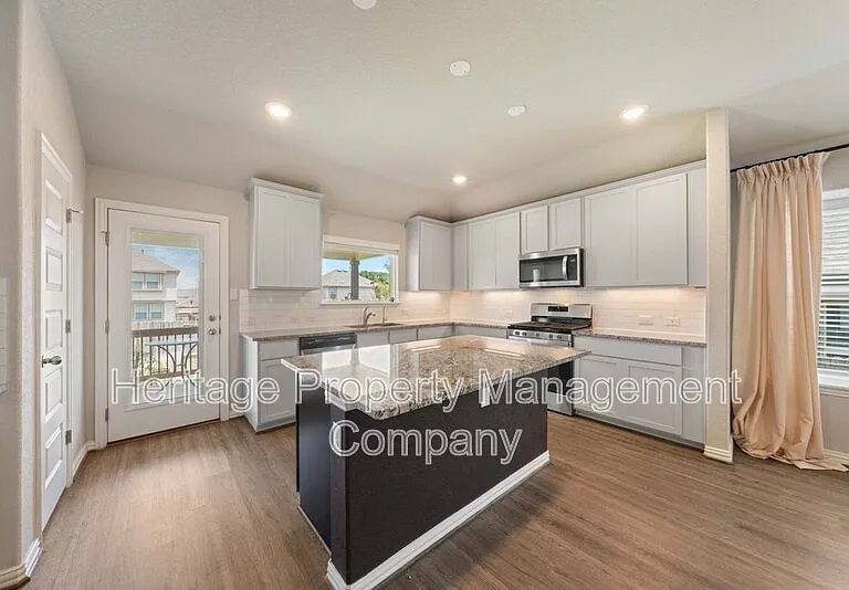 2080 Cowan Dr — Photo 12