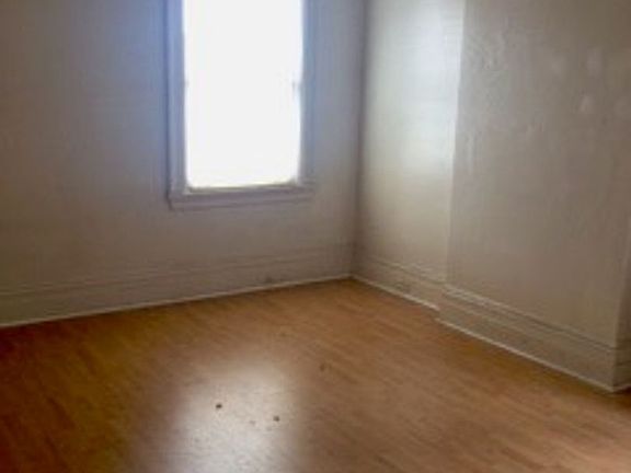 5th image of 640 Maryland Ave APT 2R